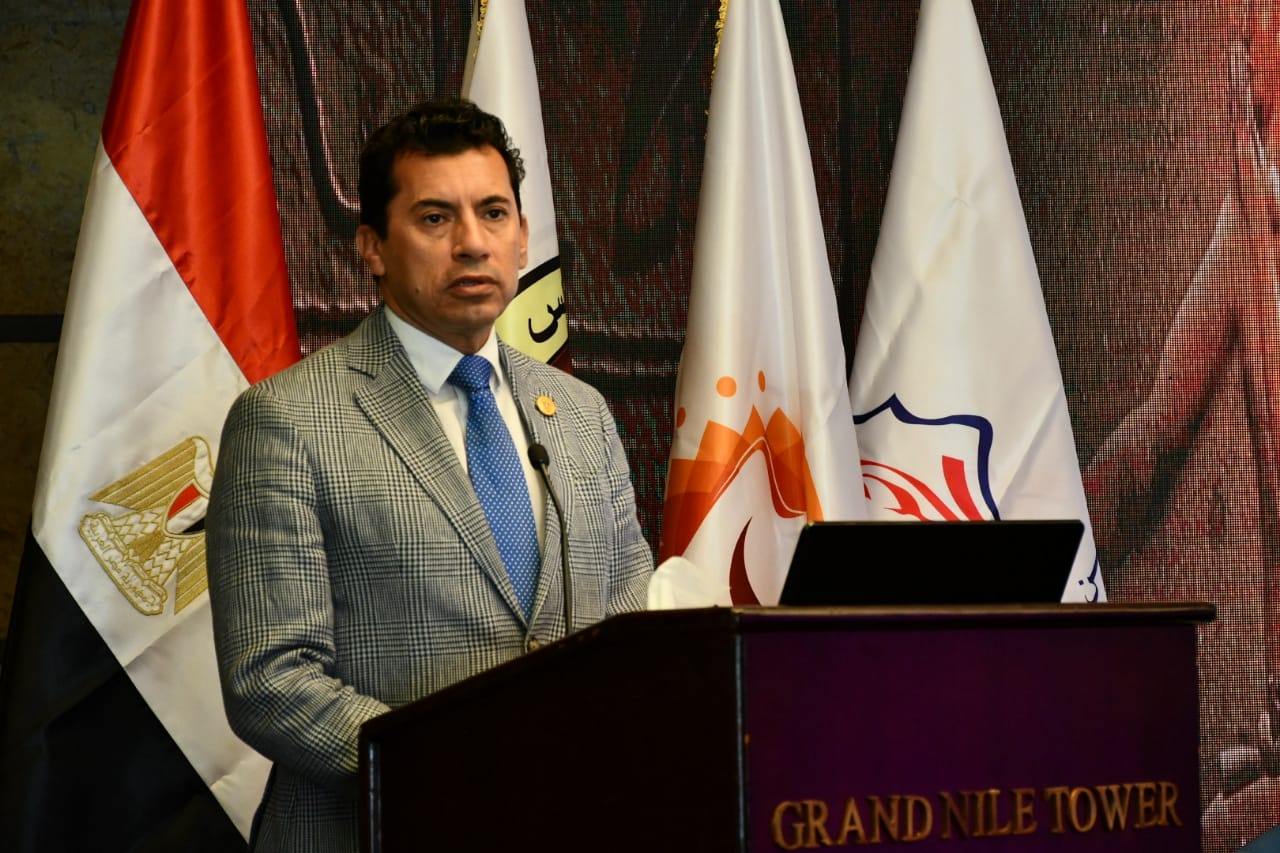 د.أشرف صبحى وزيرالشباب والرياضة