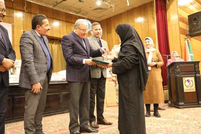 محافظ المنيا يشهد فعاليات مبادرة 