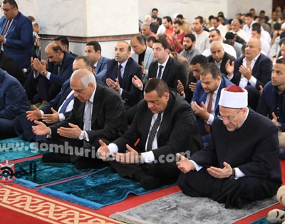وزير التنمية المحلية ومحافظ الجيزة ومفتى الجمهورية يفتتحون مسجد الروضة بحدائق الأهرام
