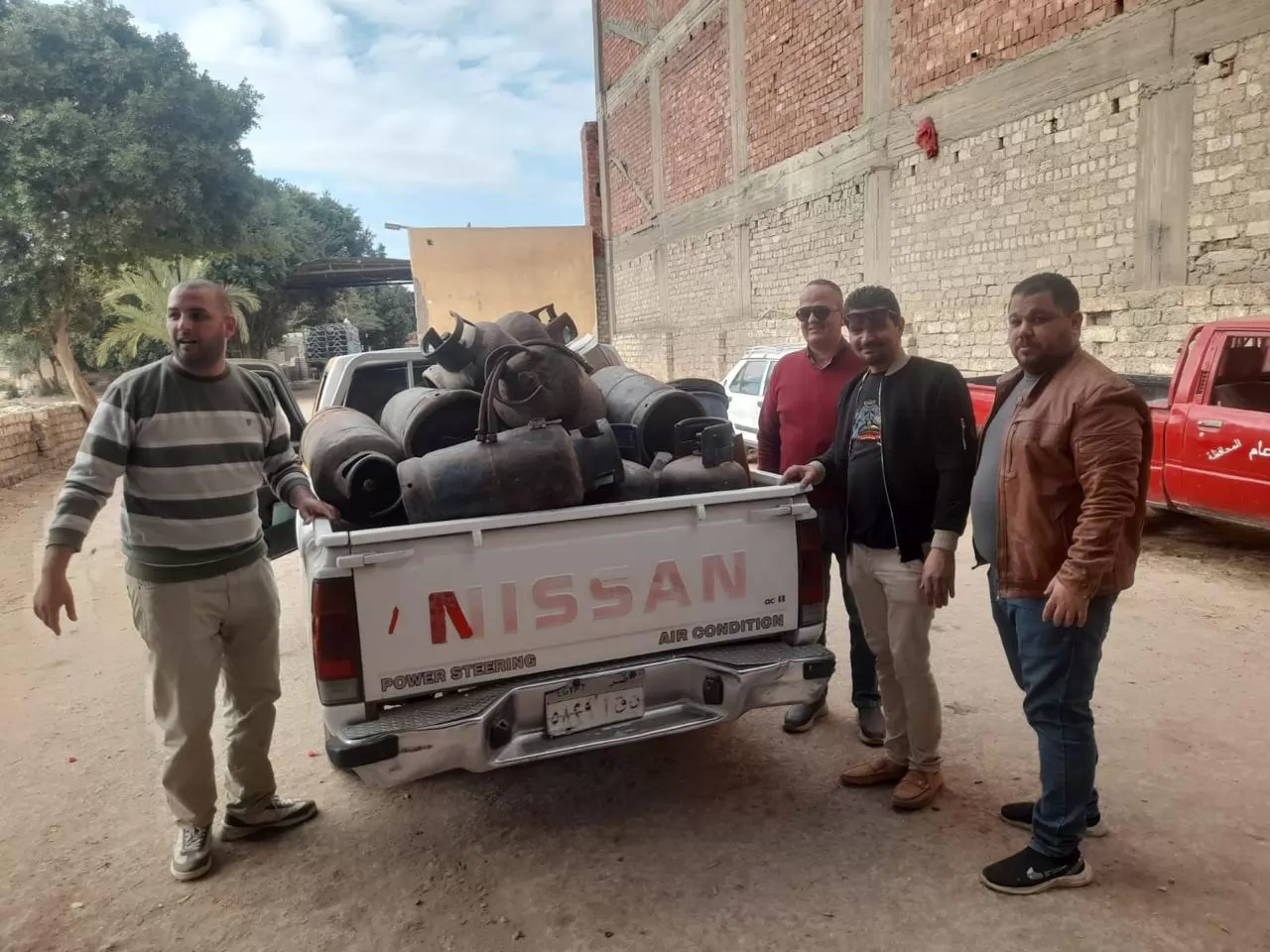 تحرير 108 مخالفات متنوعة فى حملات رقابية على المخابز والأسواق