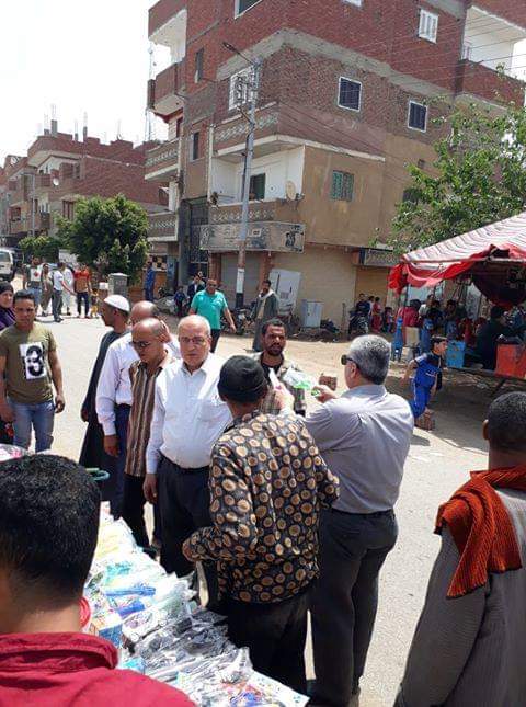 القزاز يشارك أبناء أشمون احتفالاتهم بشم النسيم