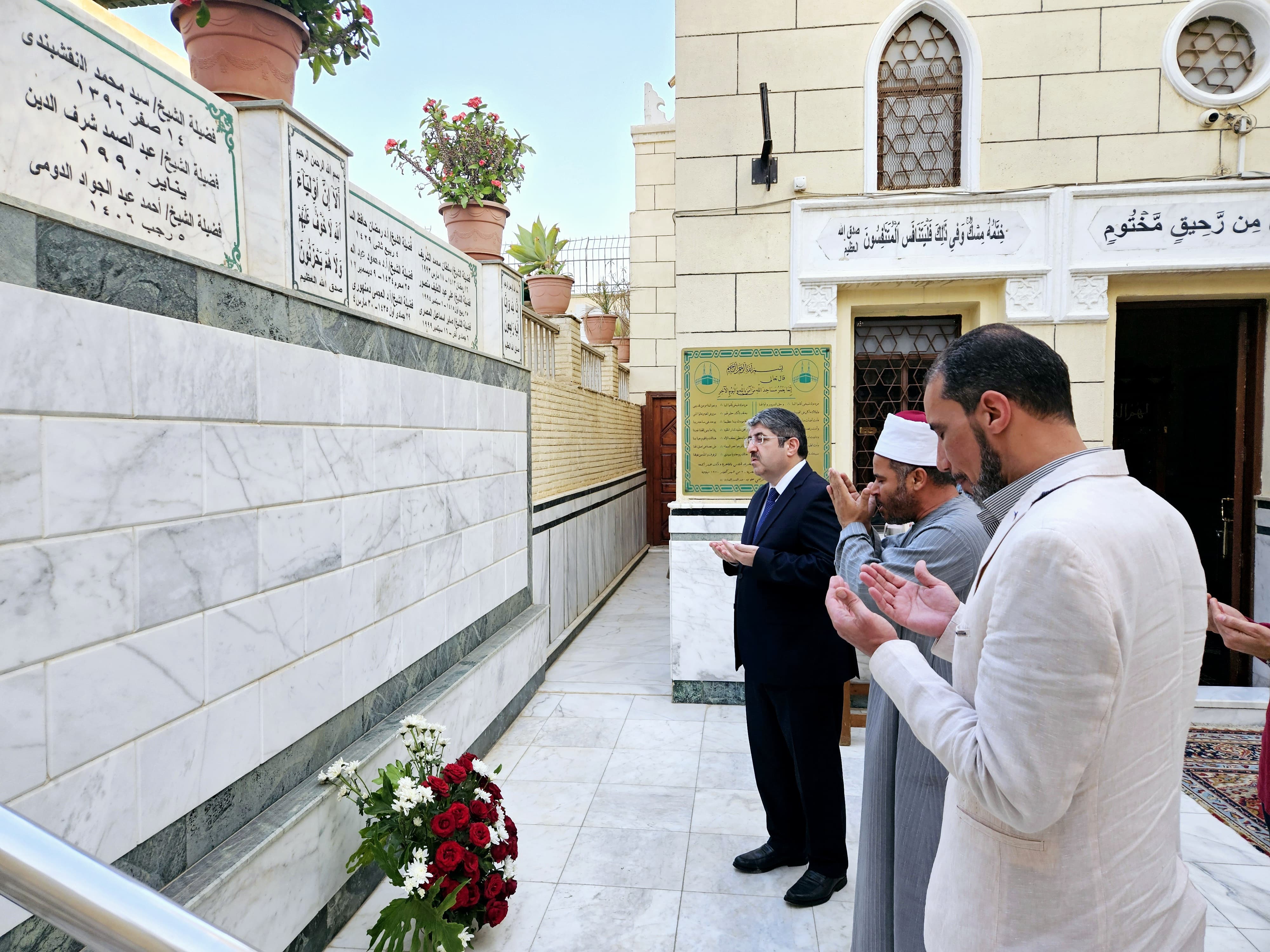 شيخ المداحين سيد النقشبندي جده من أذربيجان 