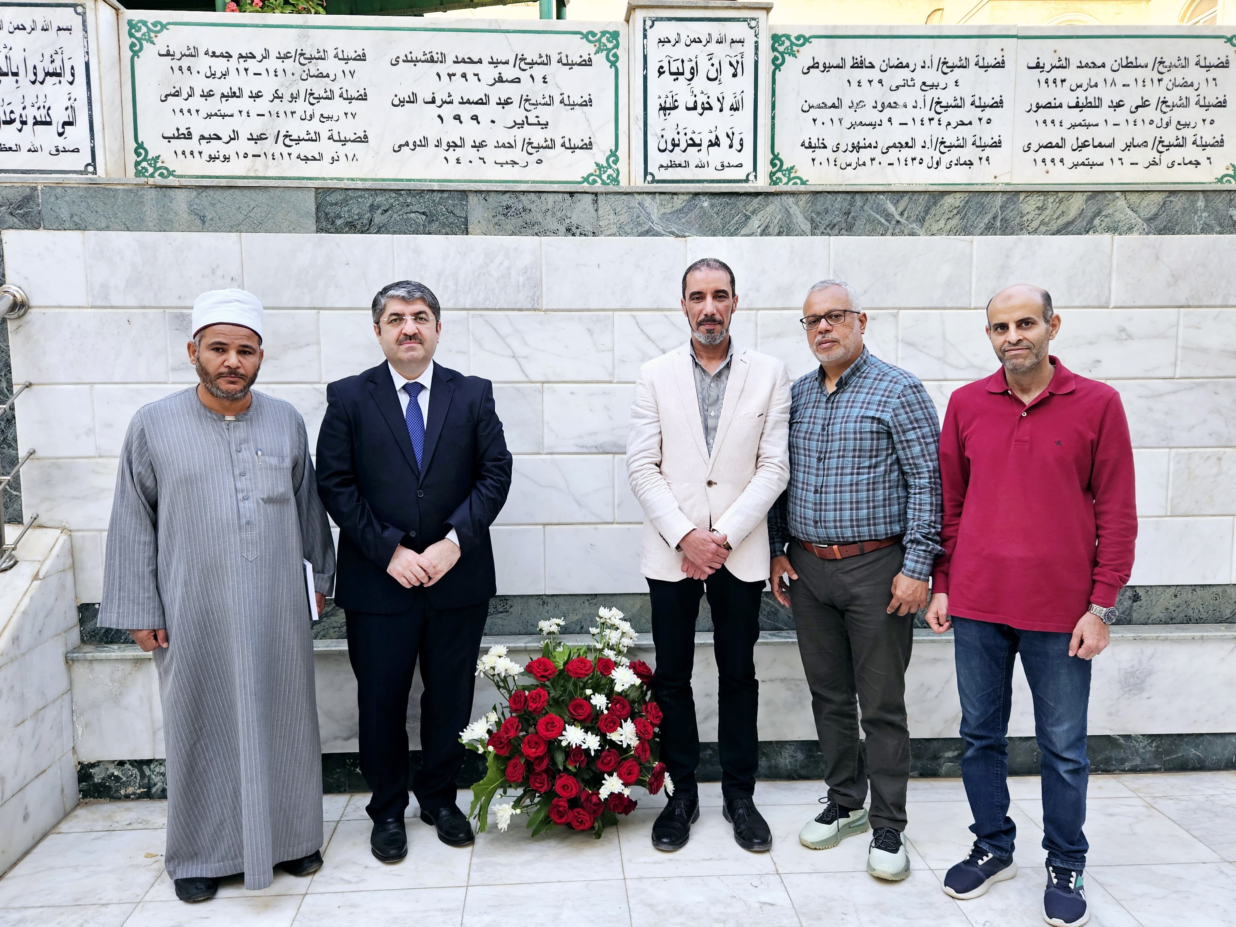 شيخ المداحين سيد النقشبندي جده من أذربيجان 