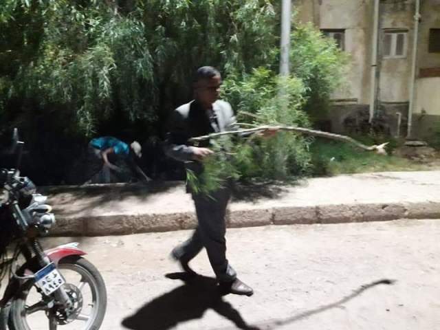 رئيس مدينة طور سيناء رفعنا 8 أطنان مخلفات  قمامة خلال  وردية المساء حتي الصباح 