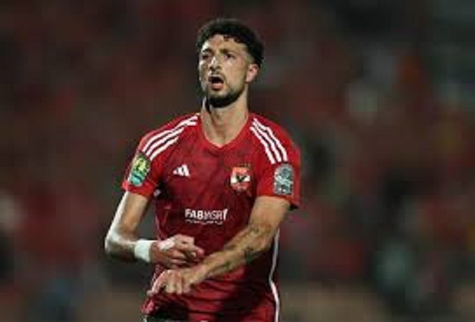 وسام أبو علي مهاجم النادي الأهلي