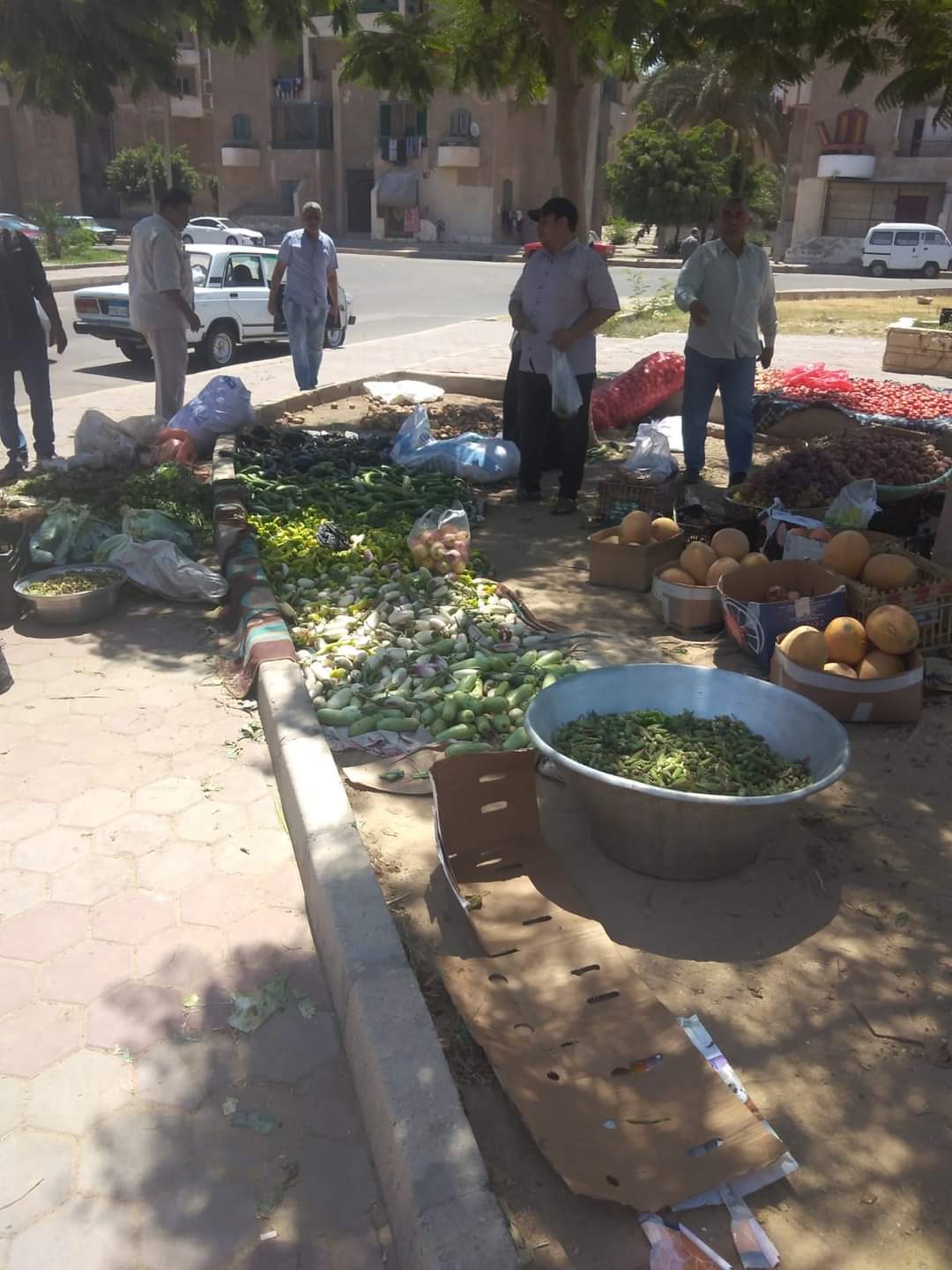 جهاز مدينة العبور يشن حملة اشغالات مكبرة بالتعاون مع شرطة المرافق