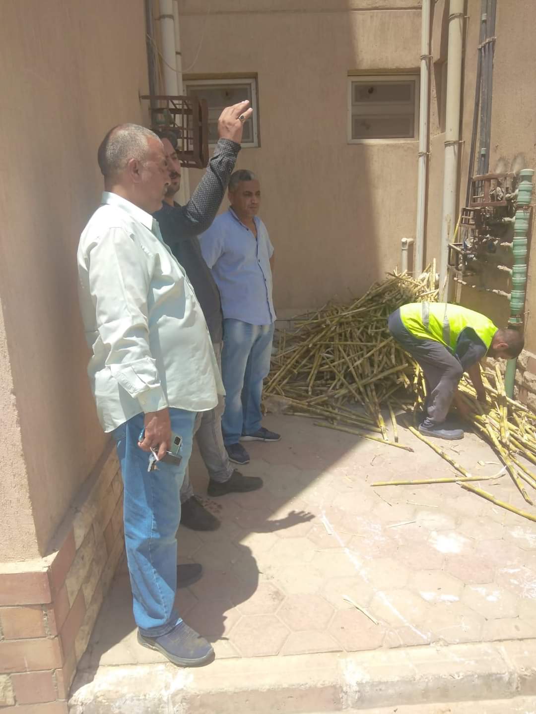 جهاز مدينة العبور يشن حملة اشغالات مكبرة بالتعاون مع شرطة المرافق