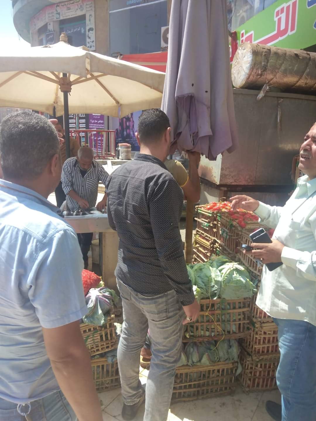 جهاز مدينة العبور يشن حملة اشغالات مكبرة بالتعاون مع شرطة المرافق