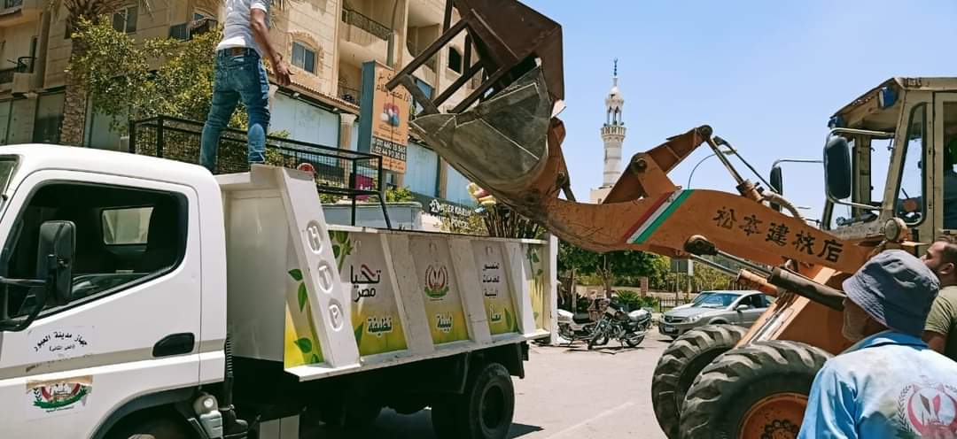 جهاز مدينة العبور يشن حملة اشغالات مكبرة بالتعاون مع شرطة المرافق