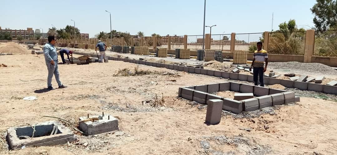 حامد يتابع تنفيذ المشروعات بقطاعات مدينة راس غارب