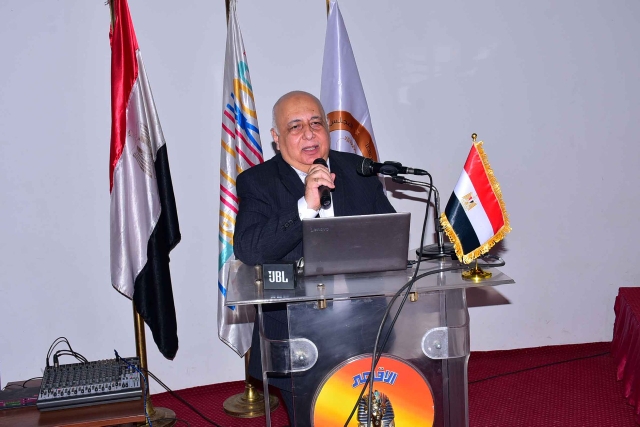 بدء تدريب 235 موظف في دورة الدراسات الاستراتيجية والامن القومي بالأقصر