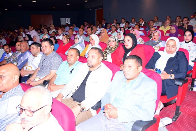 بدء تدريب 235 موظف في دورة الدراسات الاستراتيجية والامن القومي بالأقصر