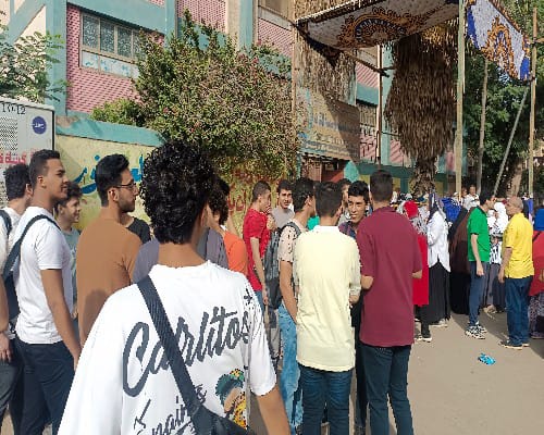 طلاب الثانوية العامة