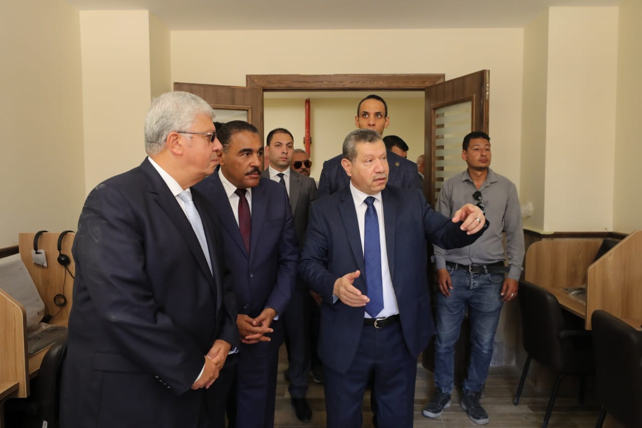 وزير التعليم العالي يفتتح عدة مشروعات تعليمية بجامعة مطروح