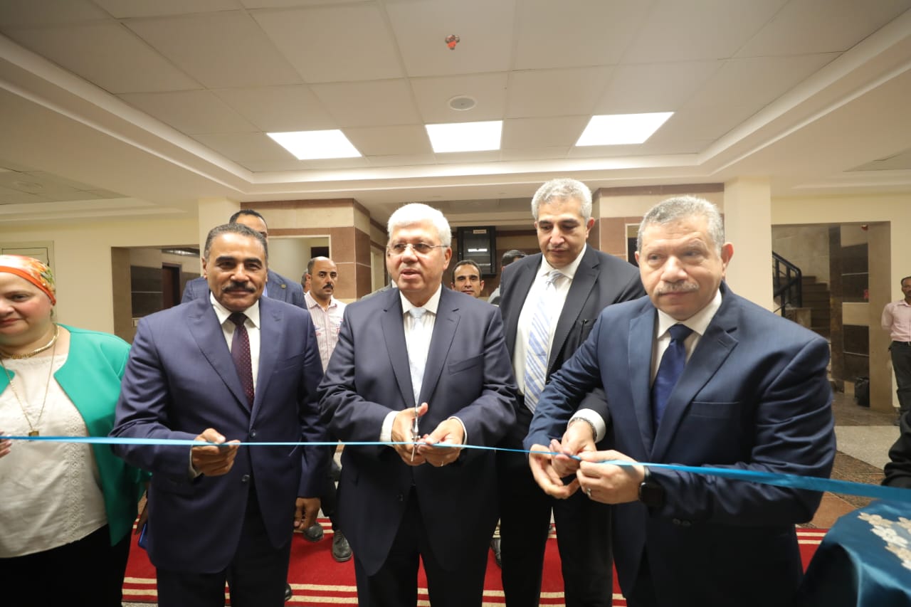 وزير التعليم العالي يفتتح عدة مشروعات تعليمية بجامعة مطروح