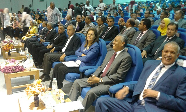 وزيره التخطيط :انخفاض معدل البطاله وارتفاع معدل النمو الاقتصادى رغم الزياده السكانيه بقنا