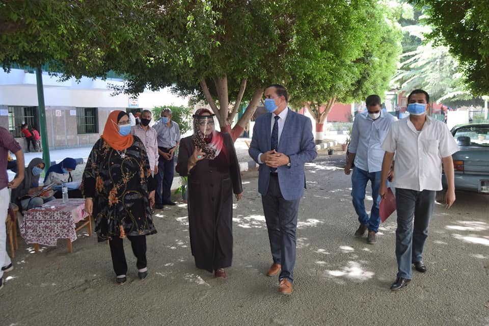 جامعة سوهاج تواصل تسكين الطلاب القدامى بمدنها الجامعية..صور