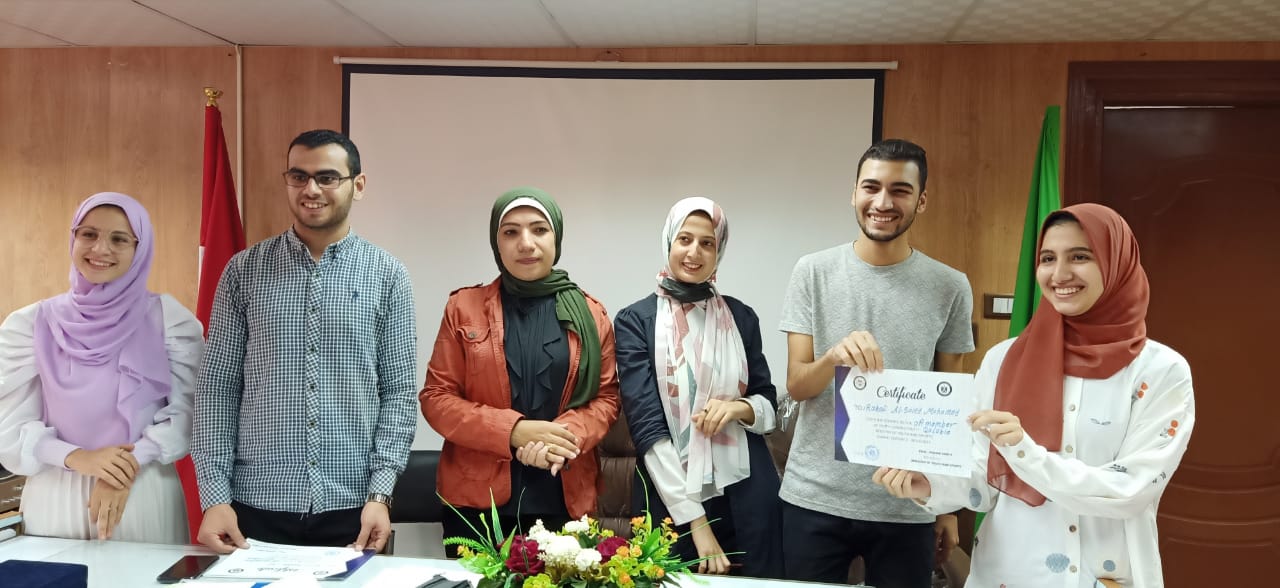  وكيل الشباب والرياضة بالقليوبية يُكرم متطوعى yly  الموسم الثانى 