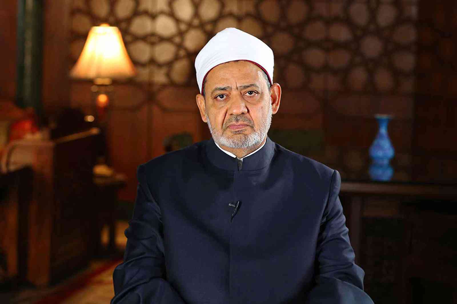 الدكتور أحمد الطيب