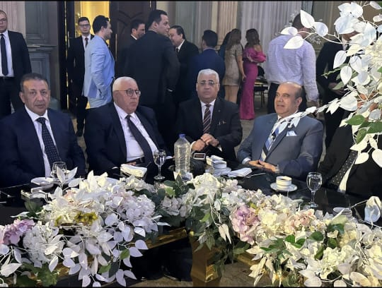 ألف مبروك الزفاف