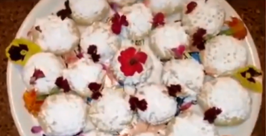 الكحك الناعم لعيد الميلاد المجيد 