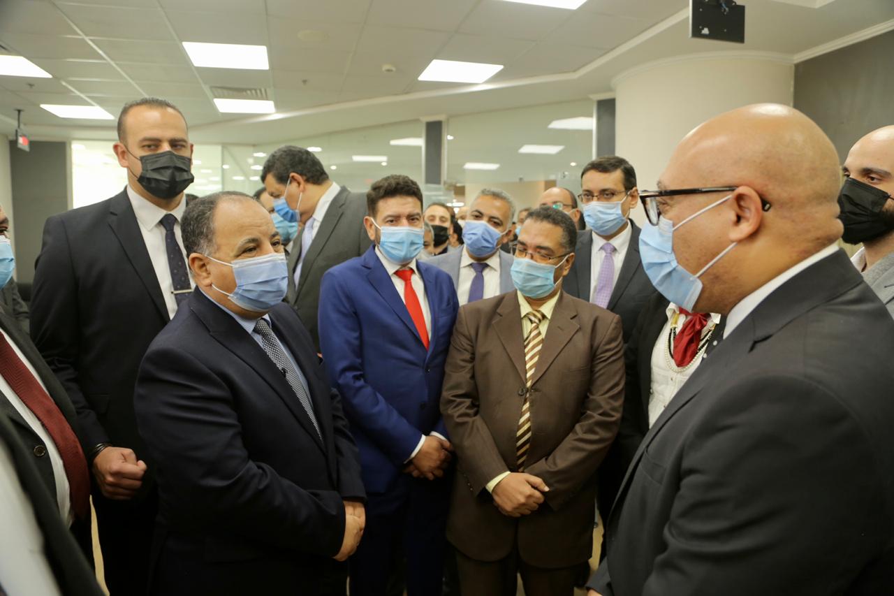 وزير المالية يفتتح مراكز خدمة الممولين «Front offices» للتيسير على مجتمع الأعمال 