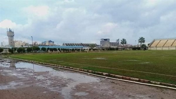 صورة ارض الملعب