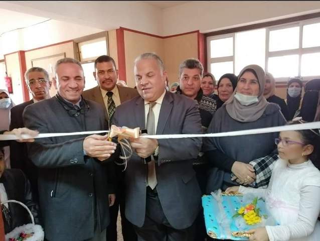 مدير تعليم دمياط يفتتح معرض الإقتصاد المنزلي بالمدينة الجديدة..صور