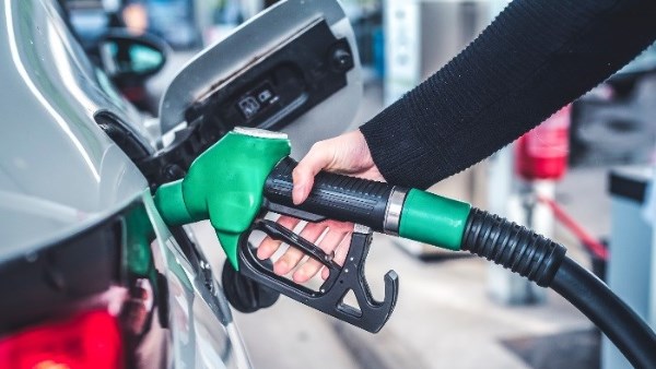 اسعار البنزين في محطات الوقود