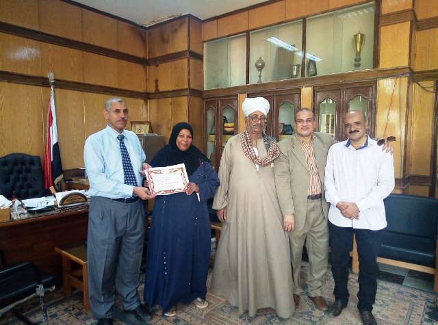 كلية البنات الإسلامية بأسيوط تنظم حفل تكريم العاملين الذين أنهوا خدمتهم بالكلية