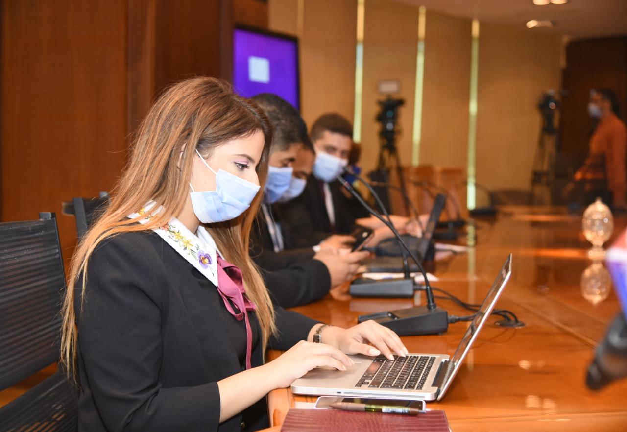 من غرفة عمليات وزارة الدولة للهجرة وشئون المصريين بالخارج