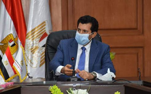 الدكتور أشرف صبحى- وزير الشباب والرياضة 