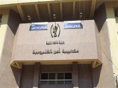 إصابة عامل بجرح نافذ بالبطن على يد 3 أشقاء بشبرا الخيمة