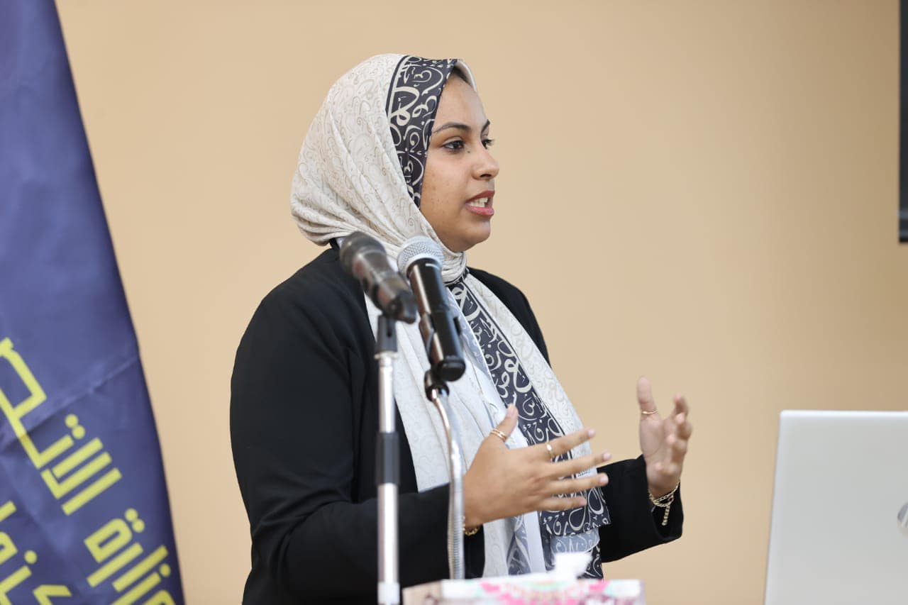 فرص عمل متميزة فى أحد البنوك.. خريجى برامج الاتصالات يستعرضون تجاربهم