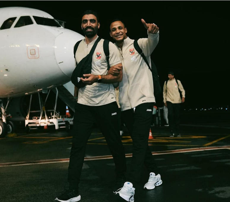 بعثة طائرة الأهلي تصل البرازيل