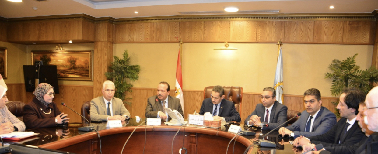 محافظ الغربية .. إجتماع المجلس الإقليمي للصحة لتنظيم التعاون بين المؤسسات الطبية بالمحافظة