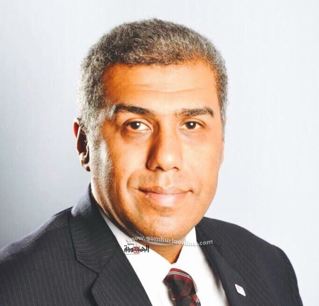رئيس جامعة أسيوط يجدد ثقته في 