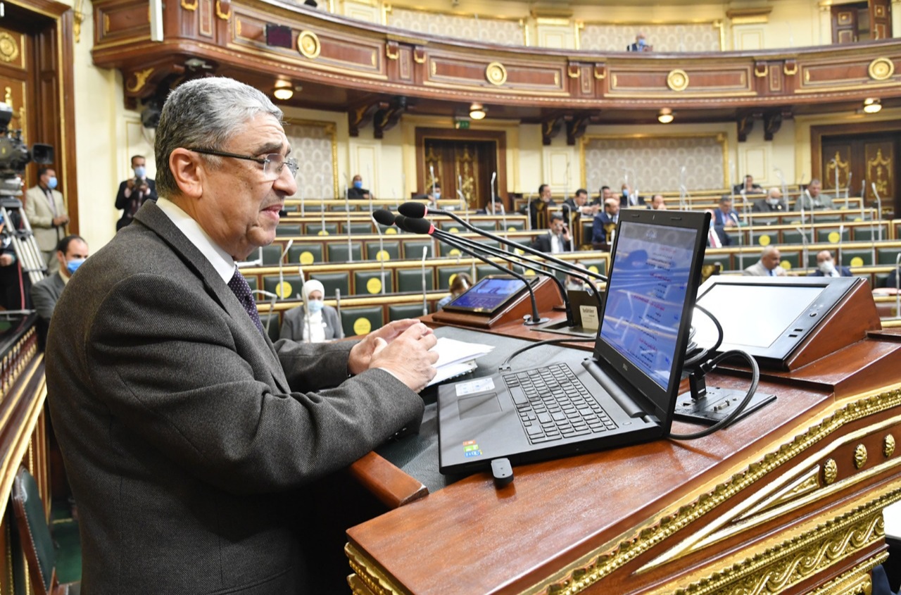 وزير الكهرياء أمام البرلمان: استقبلنا 10 ملايين شكوي عبر الخط الساخن
