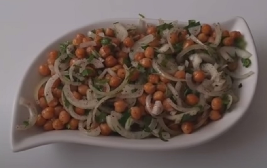 سلطة حمص لشام بالبصل والثماء