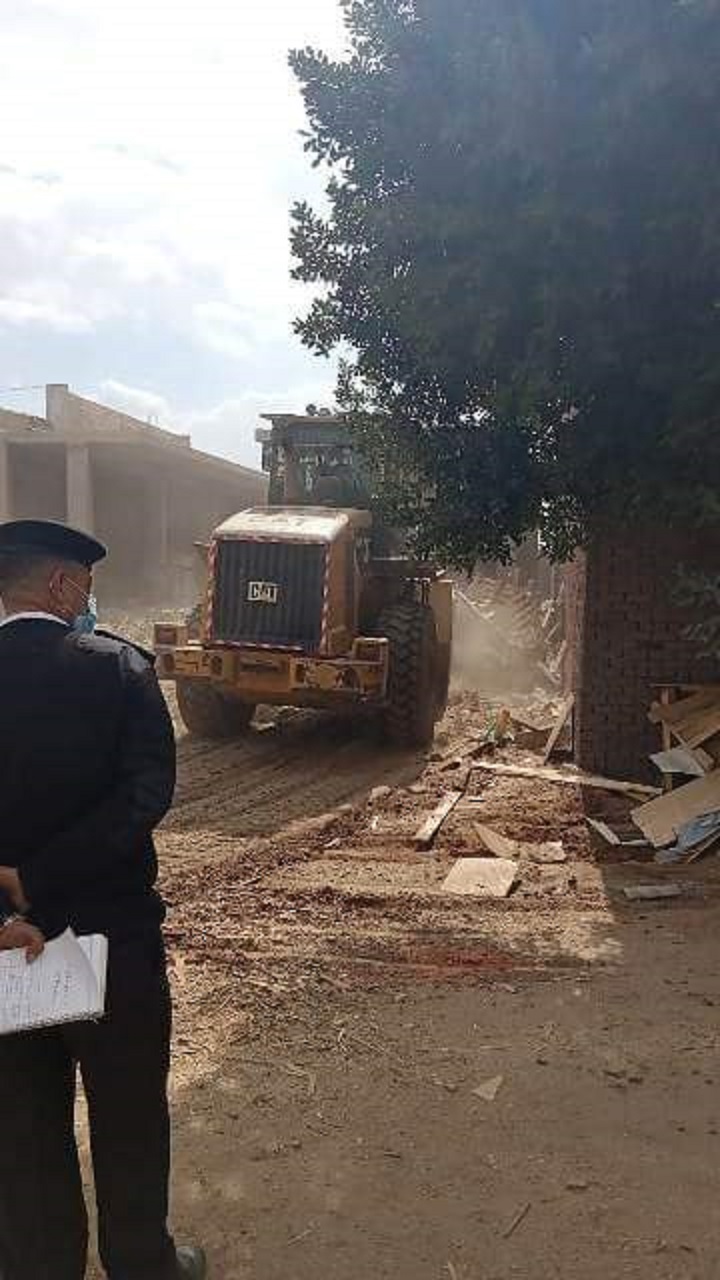 إزالة الإشغالات المخالفة بالشرقية
