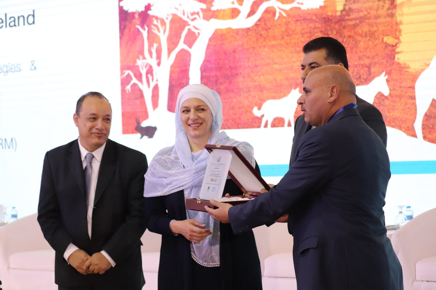 مطروح تشارك فى مؤتمر الإدارة المستدامة للمراعي والتحديات بالاردن