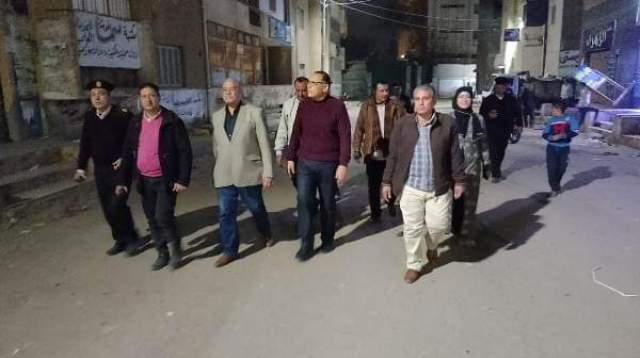 محافظ الشرقية يتفقد شوارع مدينة الزقازيق وقرية العصلوجى   