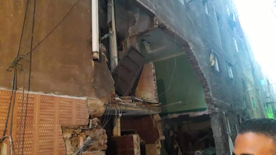 ننشر الصور الأولى من انفجار ماسورة غاز فى الزاوية الحمراء 
