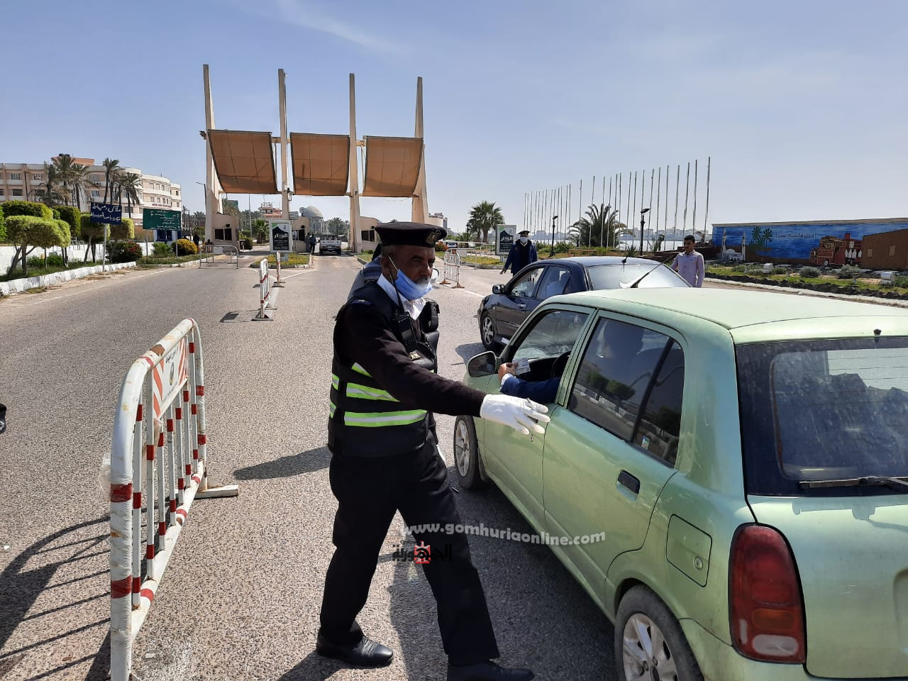 تكثيف الحملات الأمنية  على بوابات وشواطئ  رأس البر لمنع الدخول 