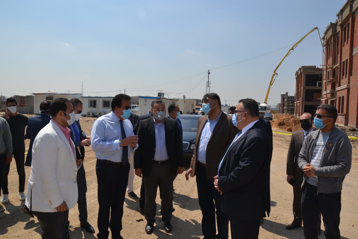 وزير التعليم العالى ورئيس جامعة الاسكندرية يتفقدان مجمع الكليات الجديد بابيس