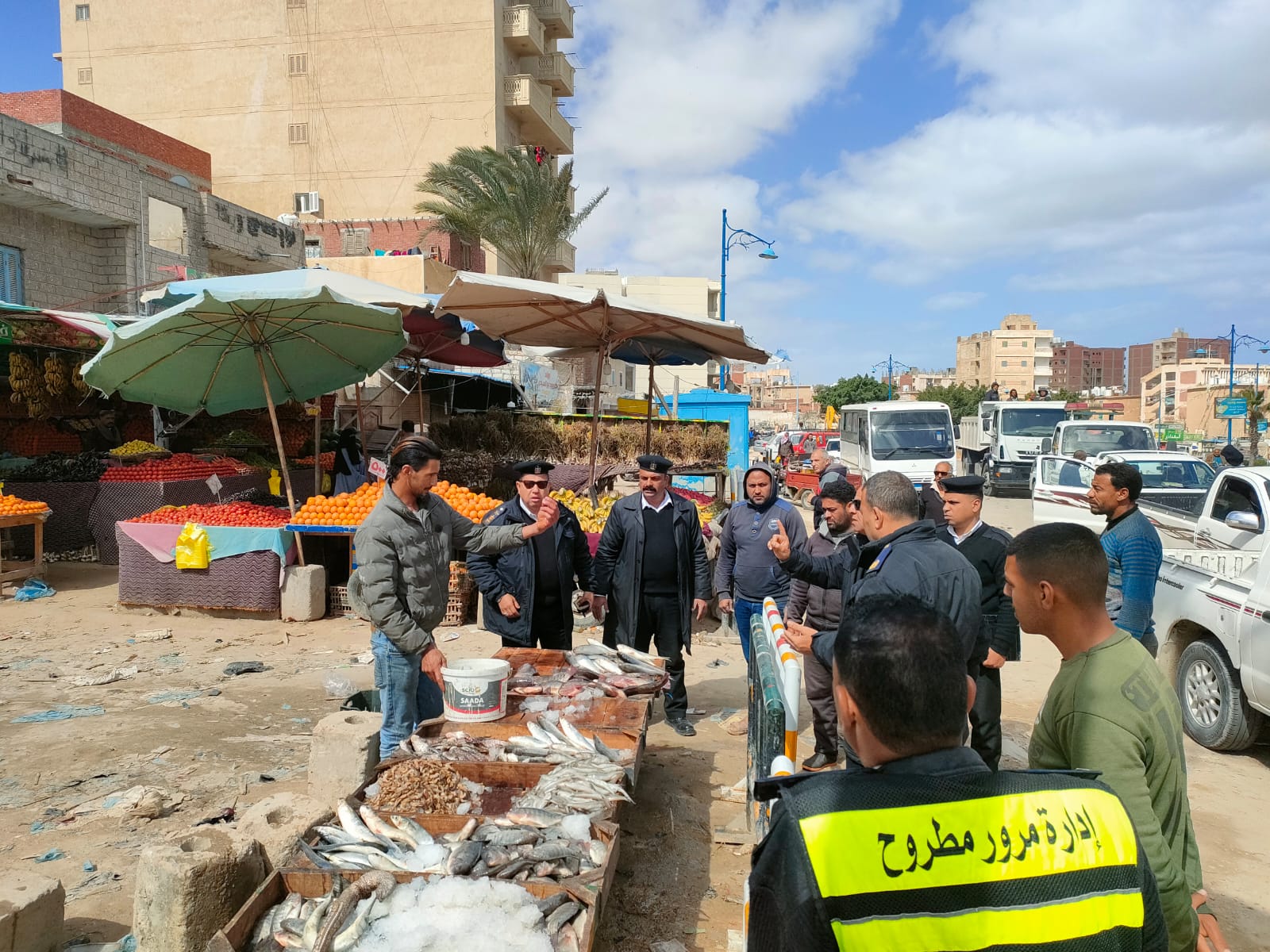 ٣٣٠ مخالفة اشغال ونظافة وبيئة  بحملة مكبرة بمرسي مطروح