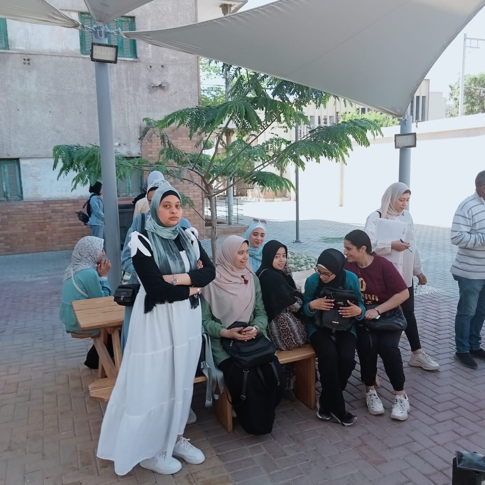 هيئة تعليم الكبارتعقد الامتحان الثاني لفصول 