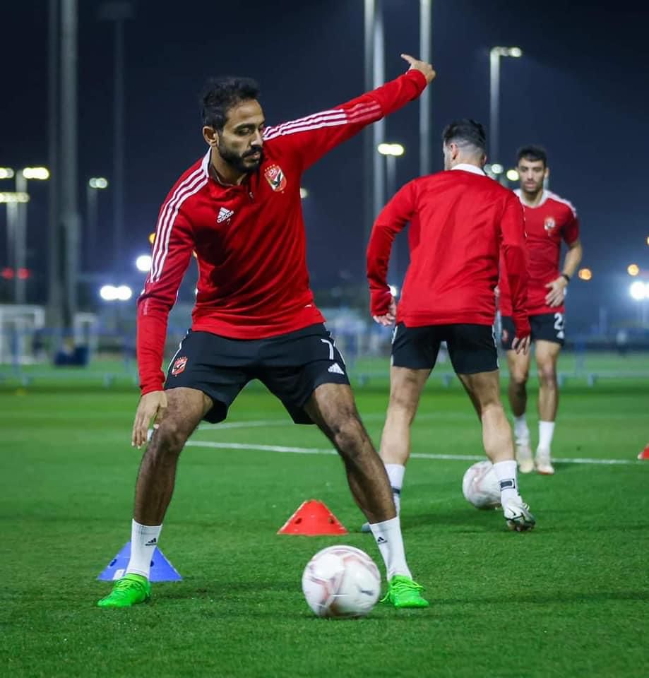 الأهلى يختتم مرانه الثانى بالإمارات بالتدريب على ركلات الجزاء-صور