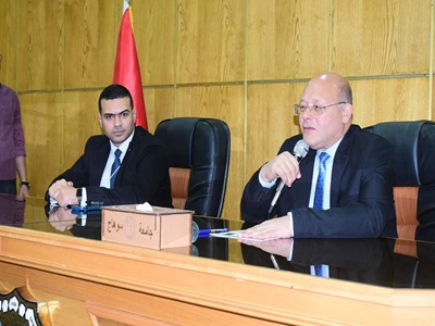 جانب من فعاليات الندوة