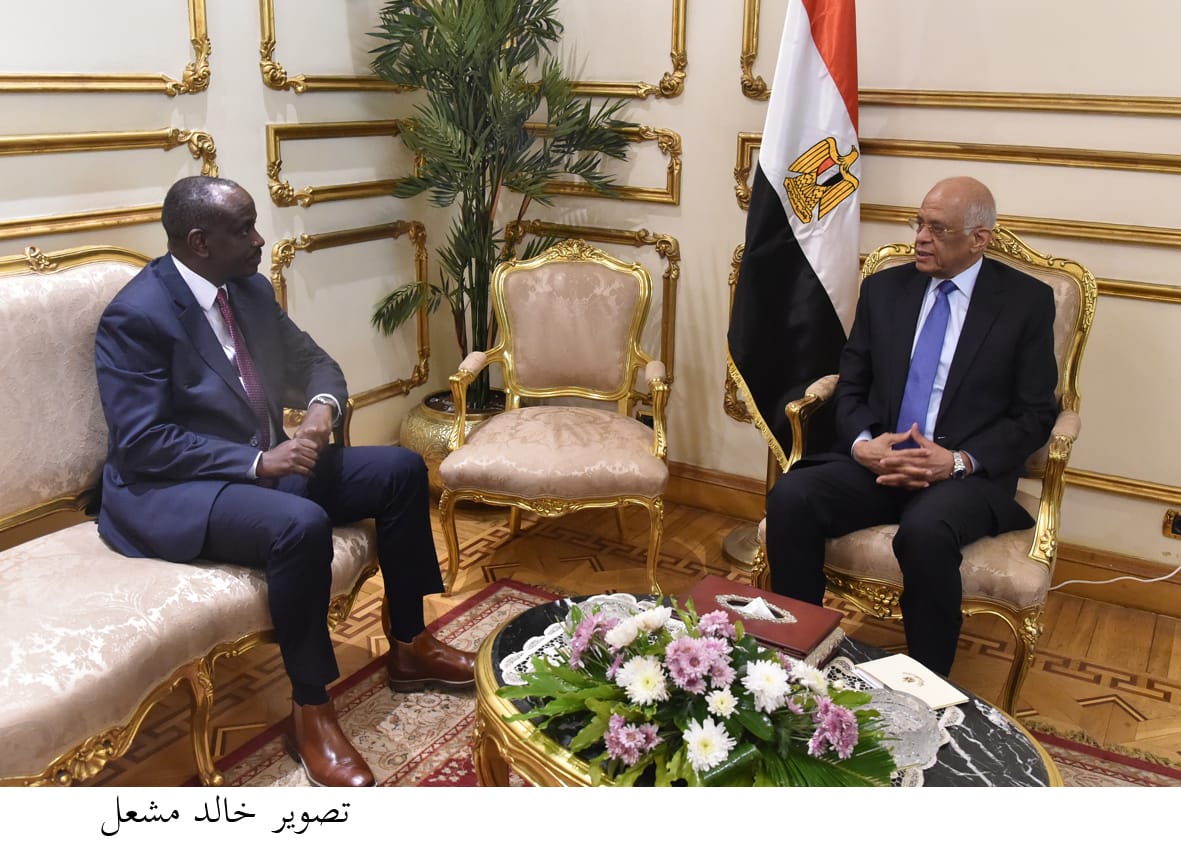  عبدالعال يستقبل ريتشارد سي زيبرا وزير خارجية رواندا.. صور